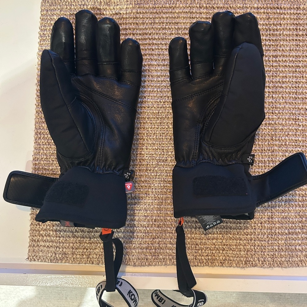 Black Leather Winter Gloves